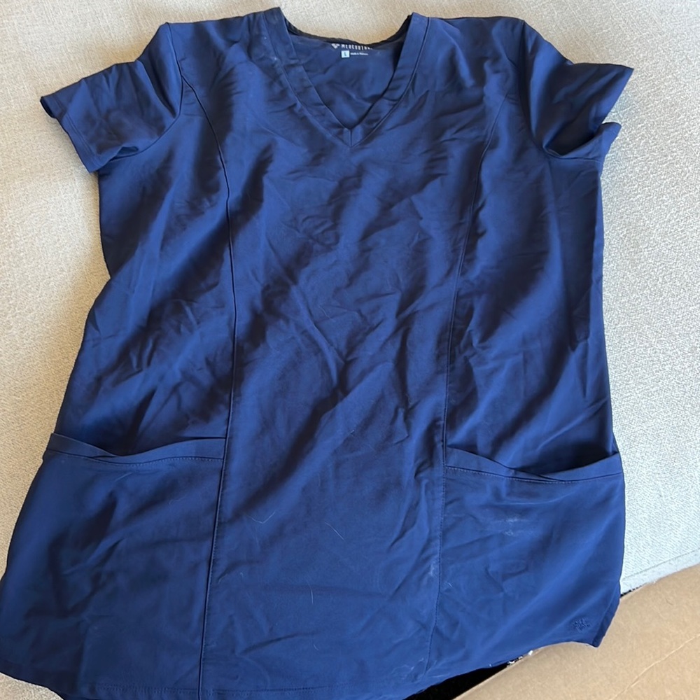 Med Couture Scrub Top Size Large #5455